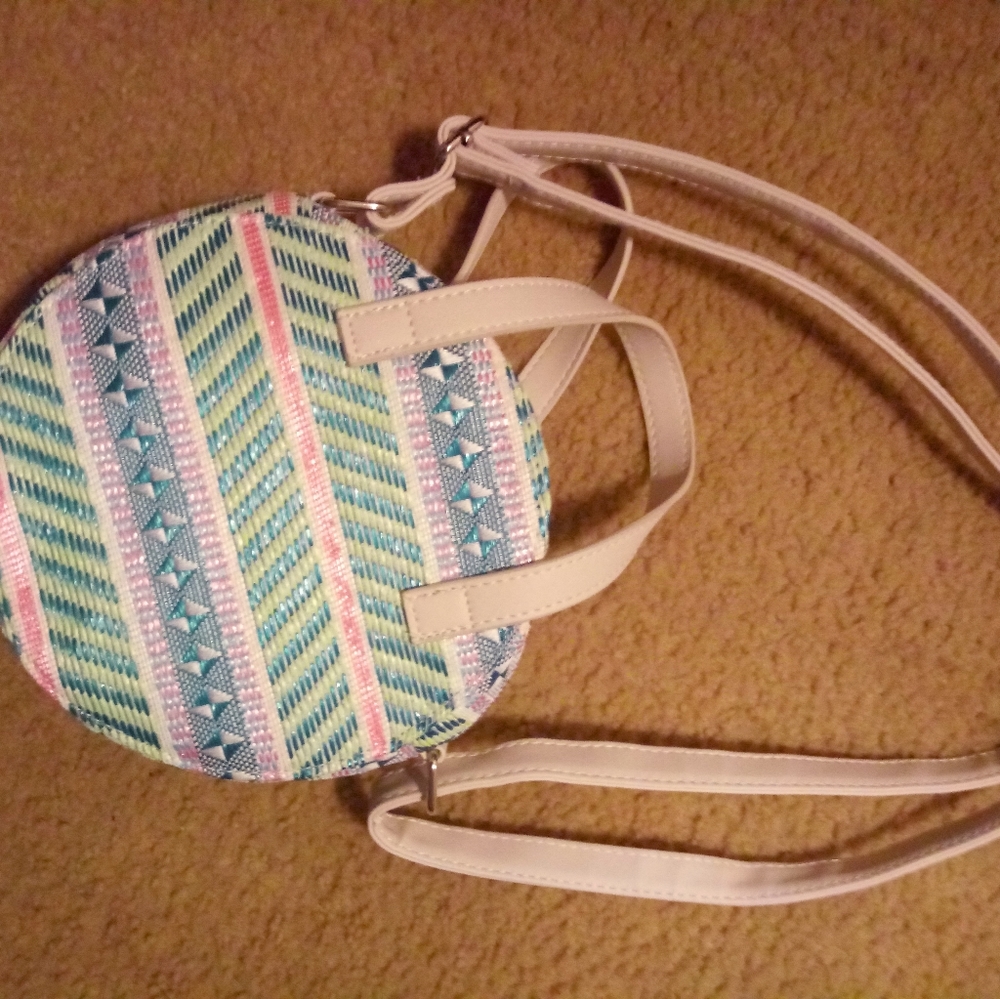 NWOT Cute N Trendy purse